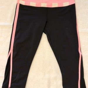 LuluLemon Up the Pace Cropped Leggings - Size 10
